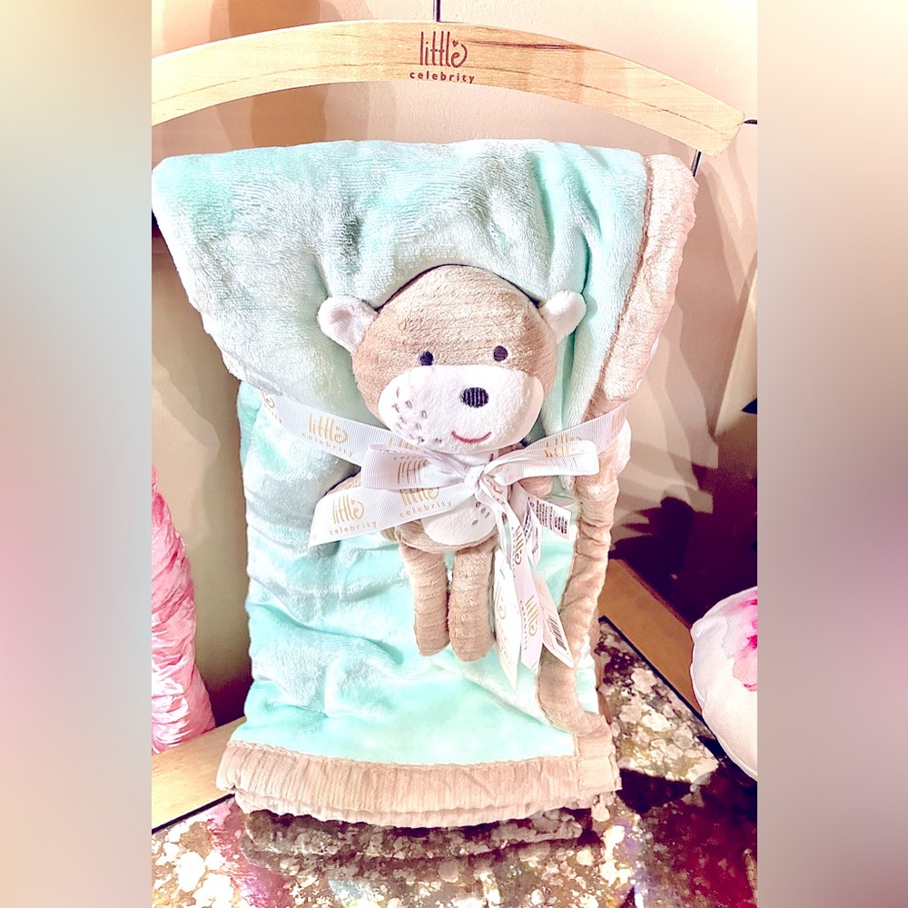 Little Celebrity Plush Blanket and Bear